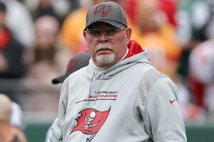 Bucs Briefing: Evans, Coaching Staff Must Step Up 3 Bucs Head Coach Bruce Arians
