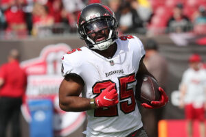 Bucs Rb Giovani Bernard