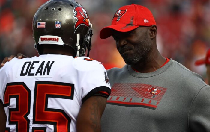 Bucs Dc Todd Bowles And Cb Jamel Dean