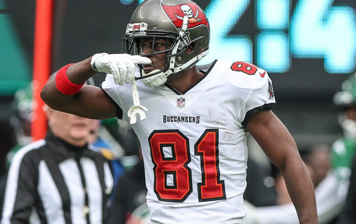 Former Bucs Wr Antonio Brown