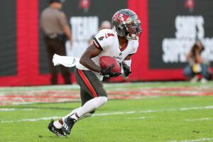 Bucs Monday Mailbag: Will Brady Retire? What Happens This Offseason? 4 Bucs Wr-Kr Jaelon Darden