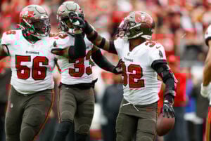 Bucs Injury Update: Several Ol In Question For Sunday 3 Bucs S Mike Edwards
