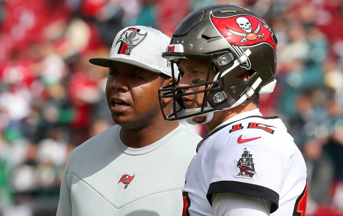 Bucs Oc Byron Leftwich And Qb Tom Brady