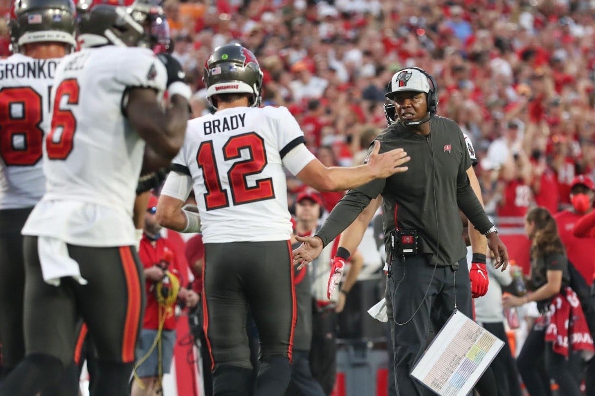 Bucs Qb Tom Brady And Oc Byron Leftwich