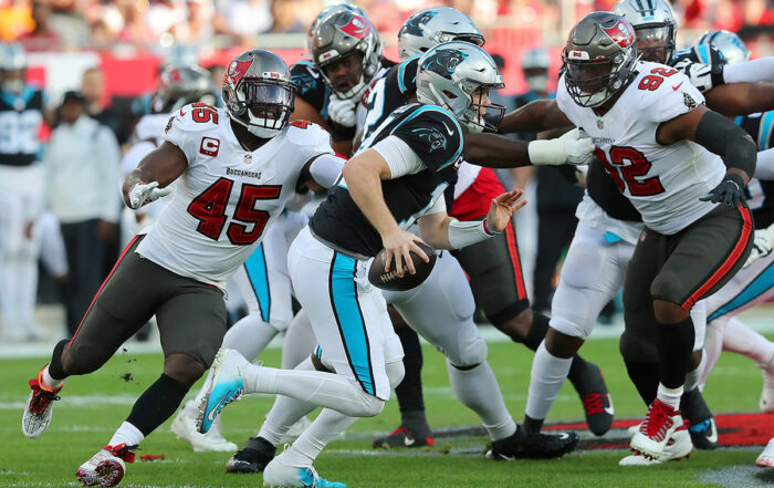 Bucs Ilb Devin White And De Will Gholston And Panthers Qb Sam Darnold