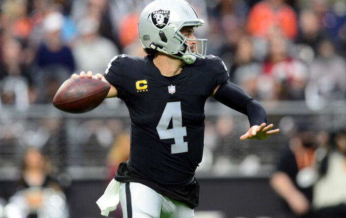 Raiders Qb Derek Carr