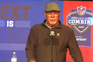 Sr'S Fab 5: Bucs' Center Of Attention; Ready For Gabbert 2.0? 11 Bucs Hc Bruce Arians
