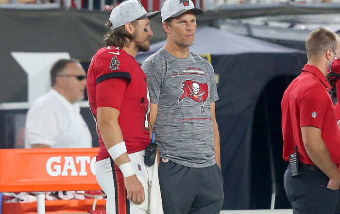 Bucs Qbs Blaine Gabbert And Tom Brady