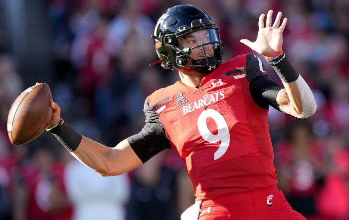 Cincinnati Qb Desmond Ridder Bucs