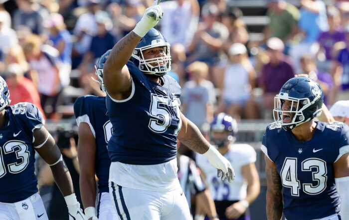 Uconn Dt Travis Jones
