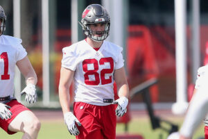 Bucs TE J.J. Howland