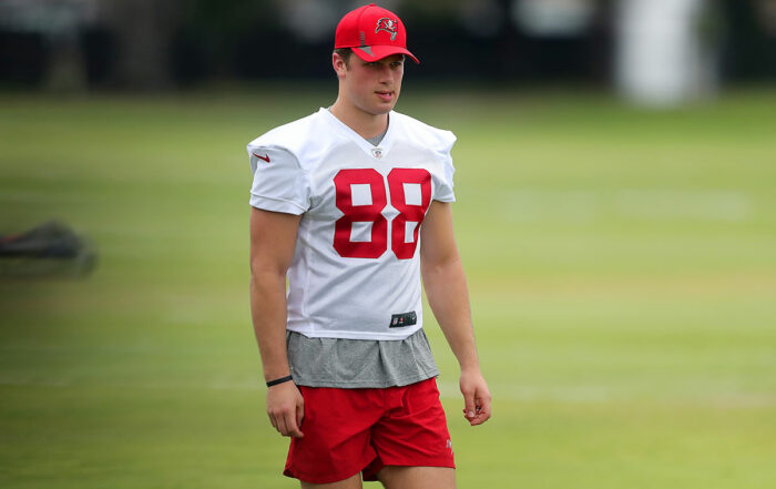 Bucs Te Cade Otton