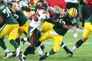 Bucs Ilb Devin White And Packers Qb Aaron Rodgers