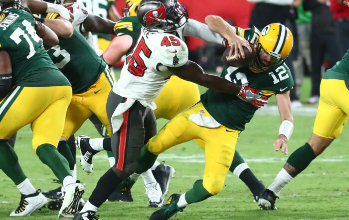 Bucs Ilb Devin White And Packers Qb Aaron Rodgers