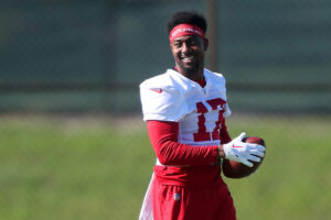 Bucs Qb Brady Says Wr Gage Has A Lot Of Work To Do 2 Bucs Wr Russell Gage