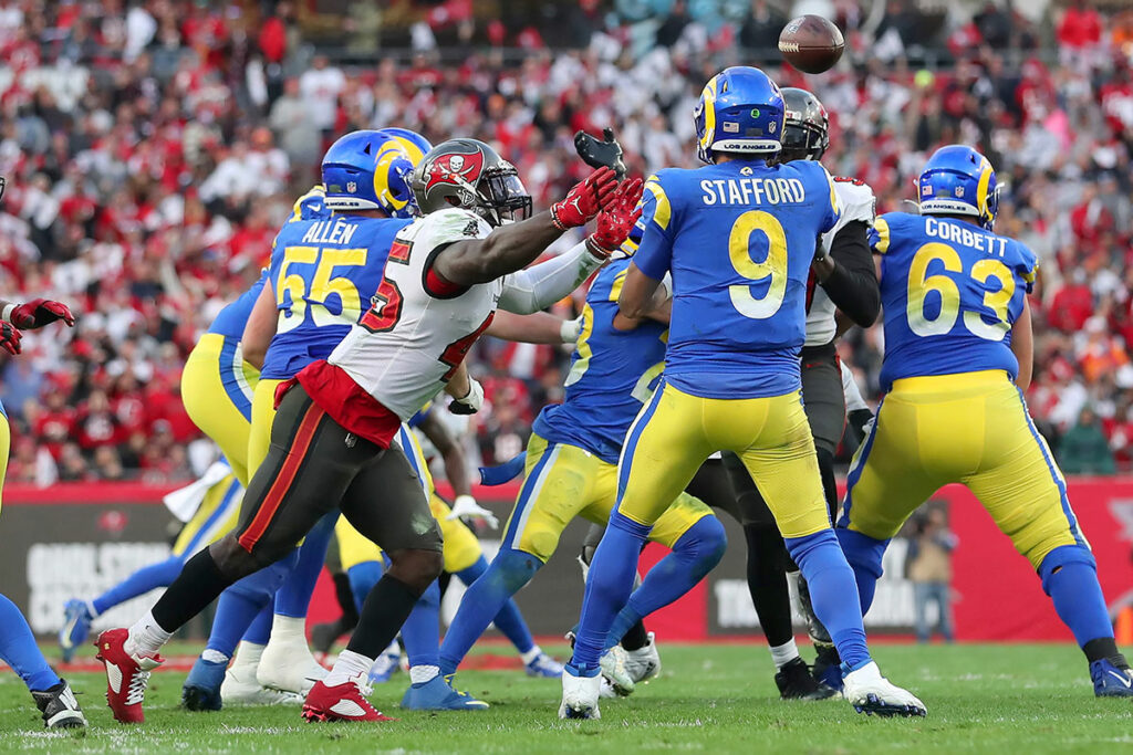 Bucs Lb Devin White And Rams Qb Matthew Stafford