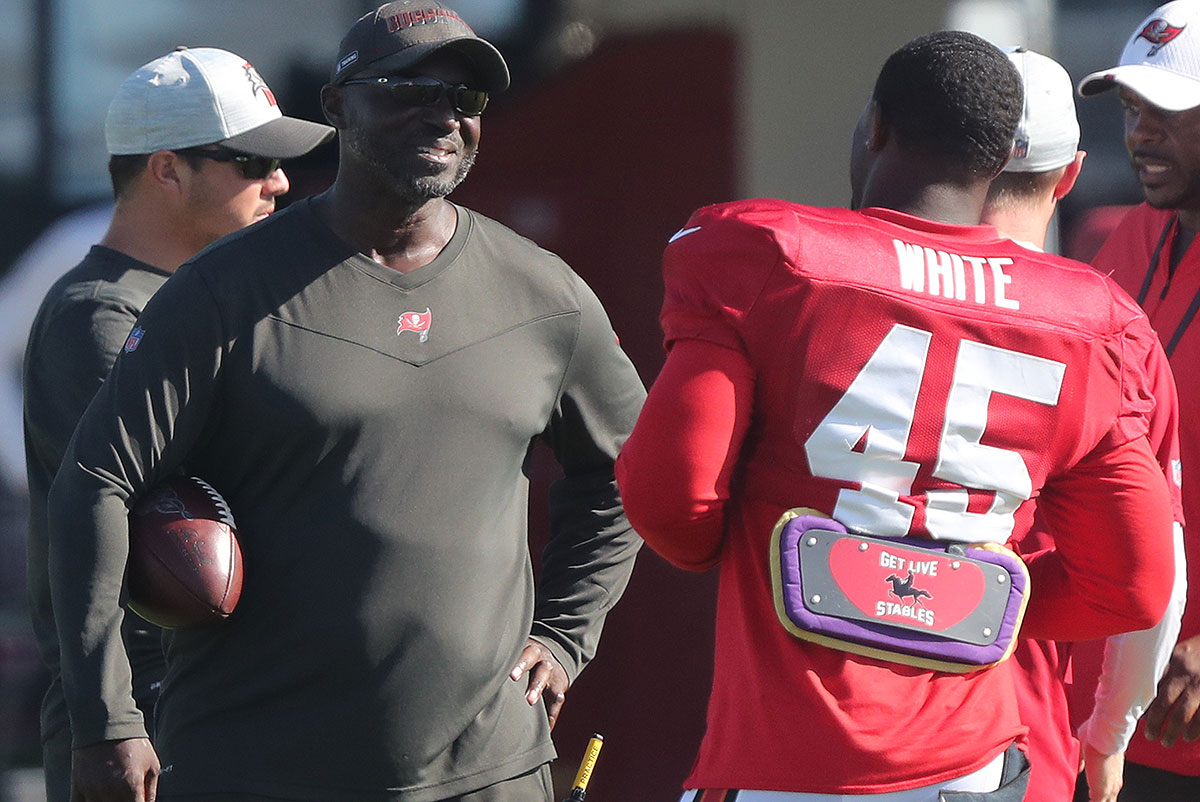 Bucs Head Coach Todd Bowles And Lb Devin White