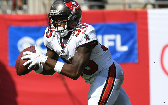 Bucs Cb Jamel Dean