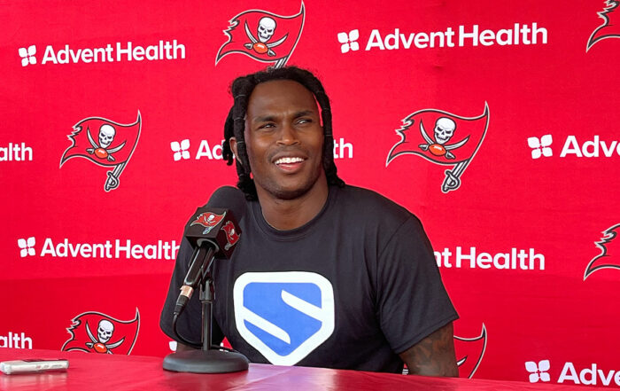 Bucs Wr Julio Jones