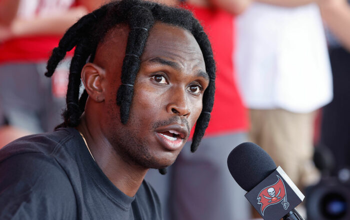 Bucs Wr Julio Jones