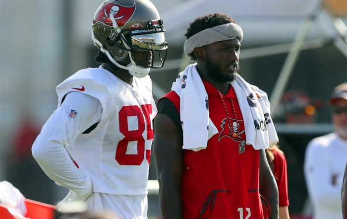 Bucs Wr Julio Jones And Chris Godwin
