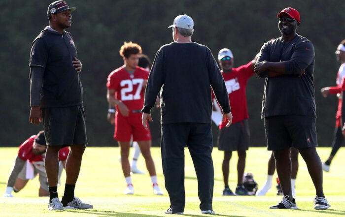 Bucs Oc Byron Leftwich, Olbs Coach Bob Sanders And Hc Todd Bowles