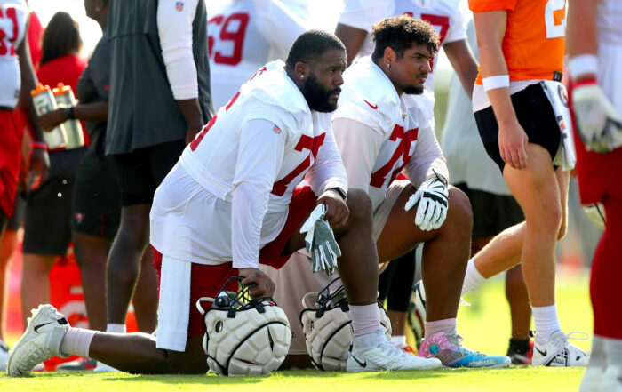 Bucs Ots Donovan Smith And Tristan Wirfs