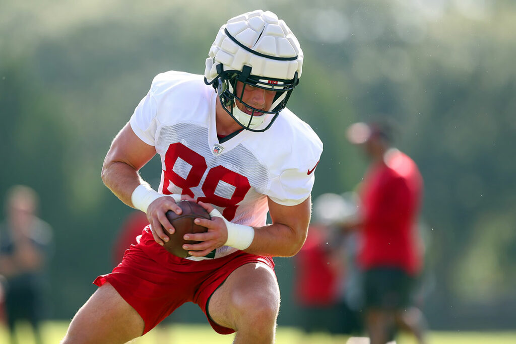 Bucs Te Cade Otton