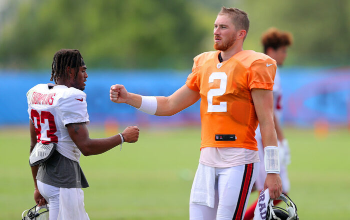 Bucs Wr Deven Thompkins And Qb Kyle Trask