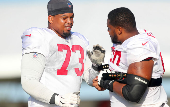 Bucs Lg Brandon Walton And Ol Nick Leverett