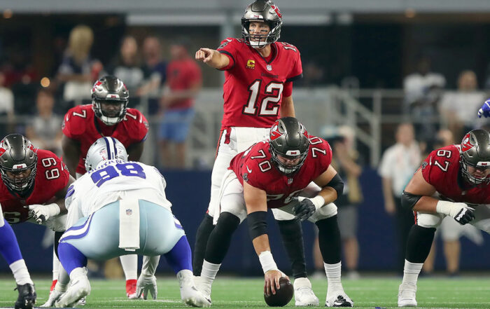 Bucs Qb Tom Brady And C Robert Hainsey