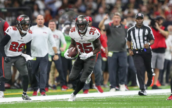 Bucs Cb Jamel Dean