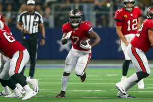 Bucs Must Be Balanced On Offense To Beat Saints 3 Bucs Rb Leonard Fournette