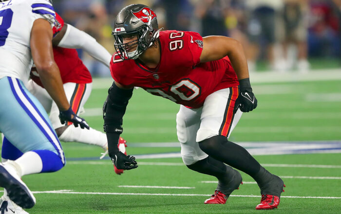 Bucs Dt Logan Hall