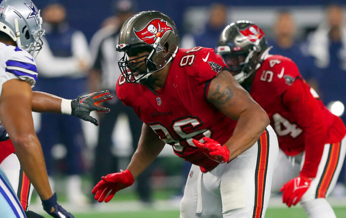 Bucs Dt Akiem Hicks
