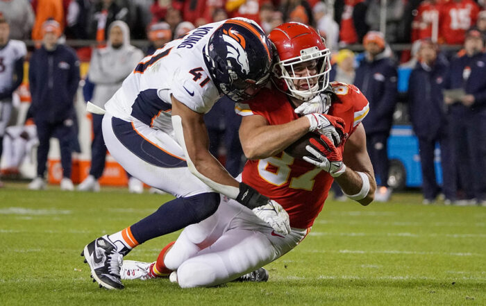 Bucs Lb Kenny Young