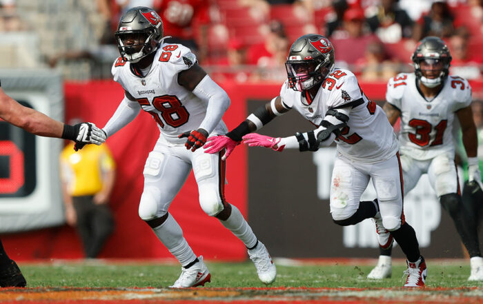 Bucs Olb Shaq Barrett And S Mike Edwards