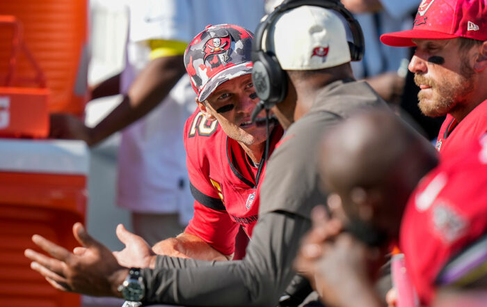 Bucs Qb Tom Brady And Oc Byron Leftwich