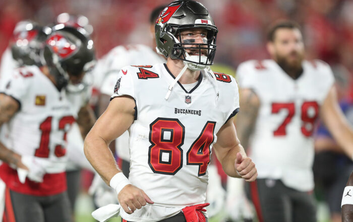 Bucs Te Cam Brate