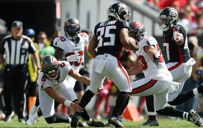 Bucs Pr Jake Camarda And Falcons Pr Avery Williams