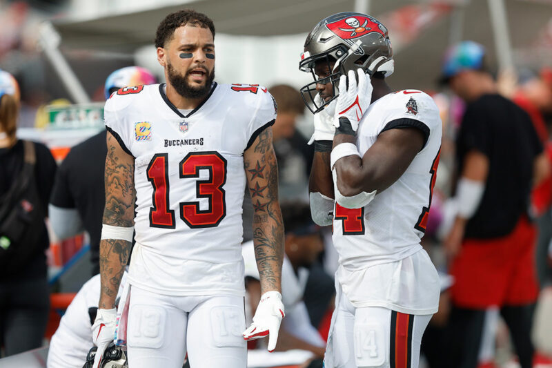 SR's Fab 5 Bucs' Free Agent Dilemma In 2024 Pewter Report
