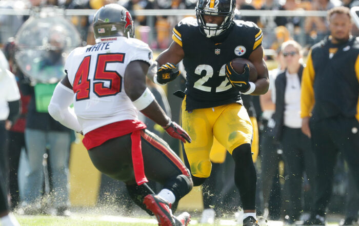 Bucs Ilb Devin White And Steelers Rb Najee Harris
