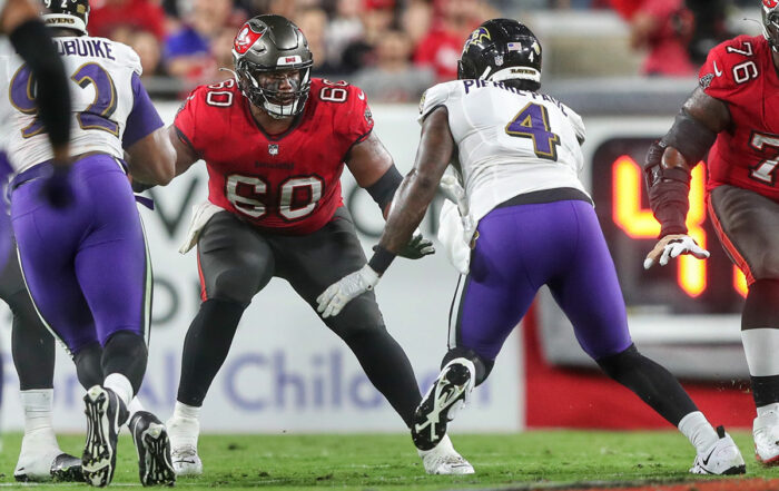Bucs Lg Nick Leverett