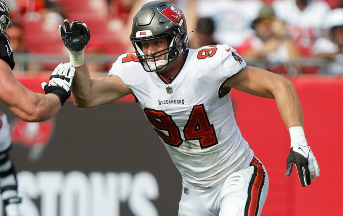 Bucs Olb Carl Nassib