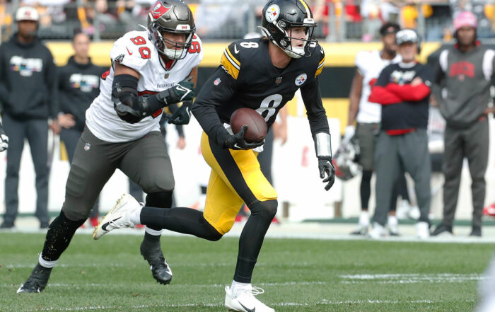 Steelers Qb Kenny Pickett And Bucs Dt Logan Hall