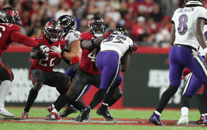 Bucs Ilb Devin White And Ravens Rb Gus Edwards
