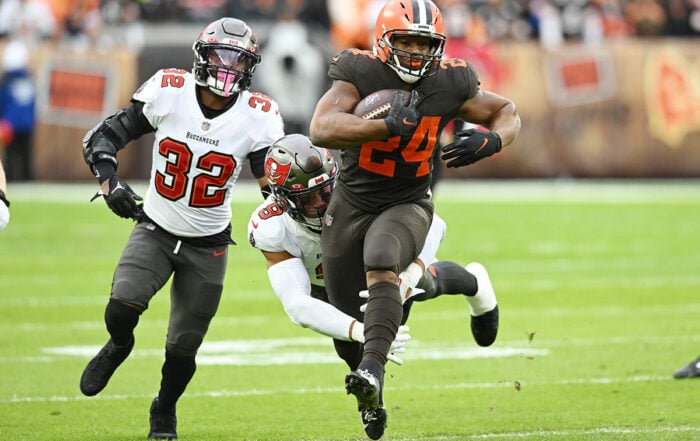 Browns Rb Nick Chubb, Bucs Olb Joe Tryon-Shoyinka And S Mike Edwards