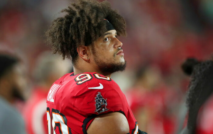 Bucs Dt Logan Hall