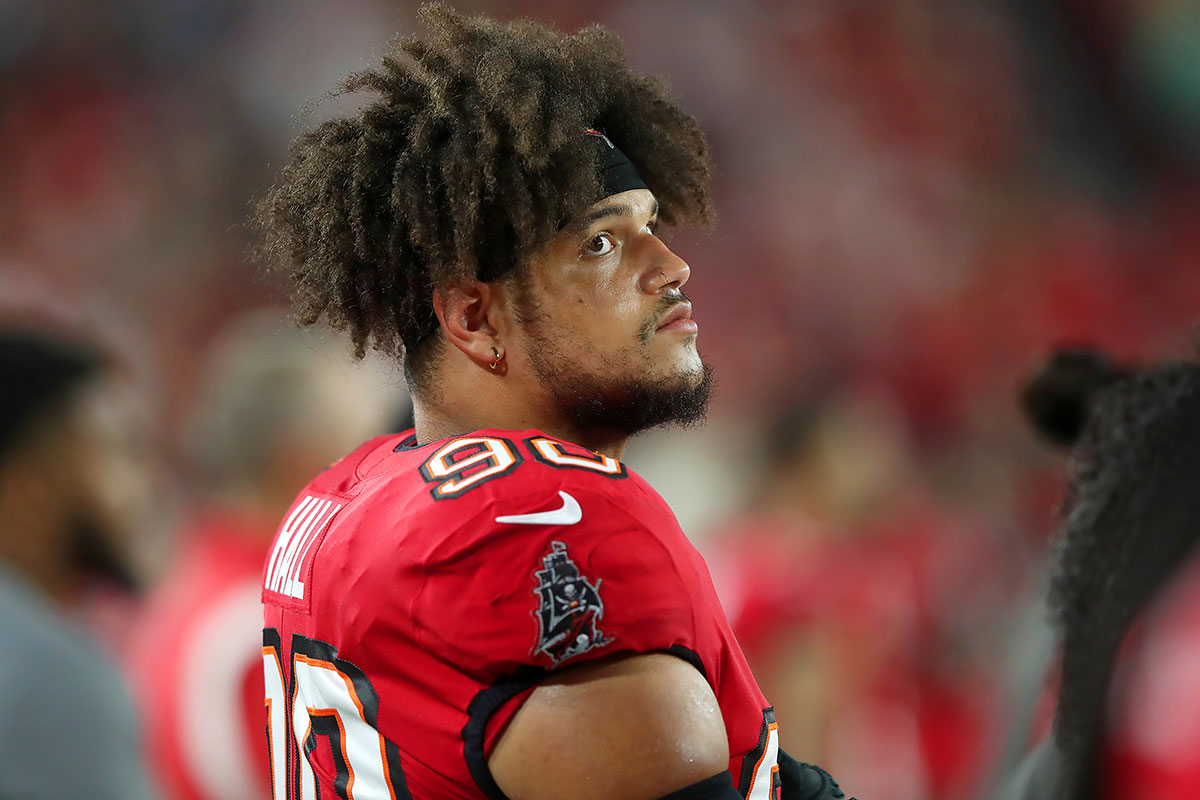 Bucs Dt Logan Hall