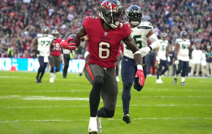 Bucs Wr Julio Jones - Photo By: Usa Today